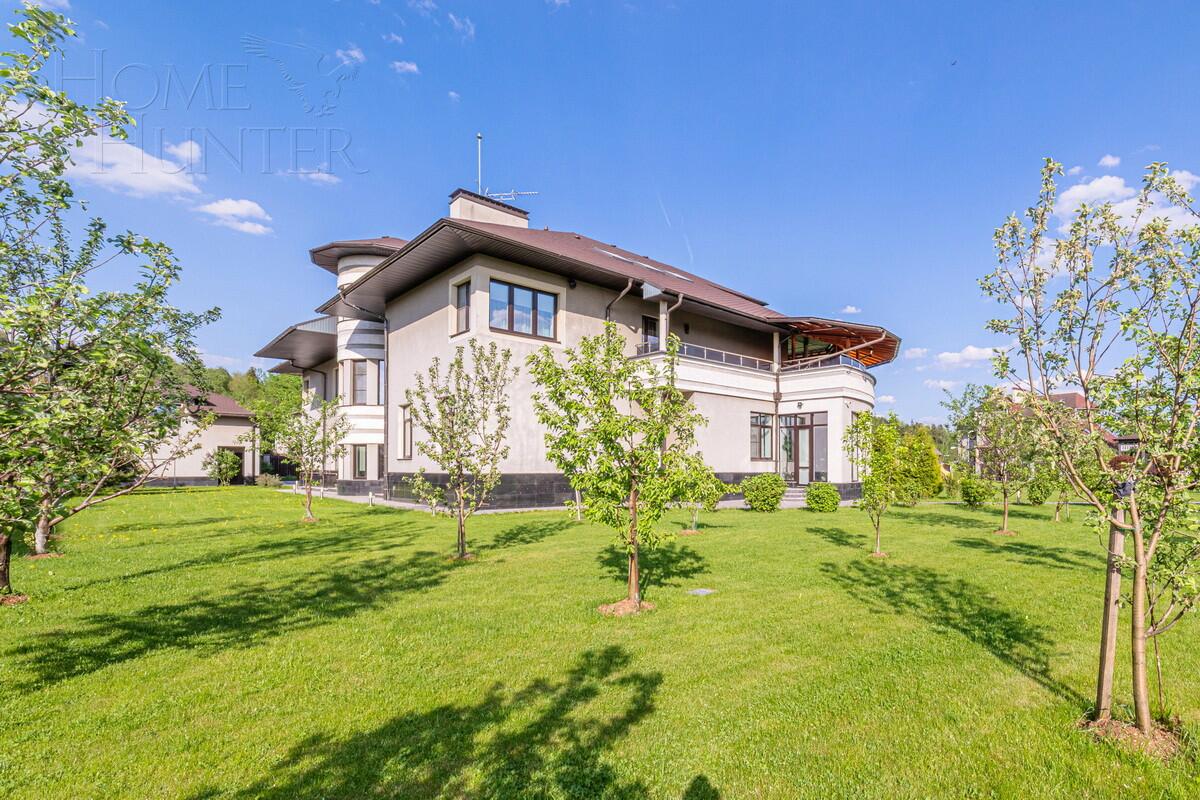 2-этажный коттедж 1 150 м² с отделкой