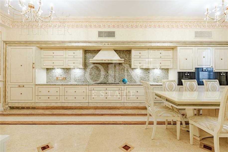 4-КОМН. КВАРТИРА С ОТДЕЛКОЙ 238 М² НА 5 ЭТАЖЕ