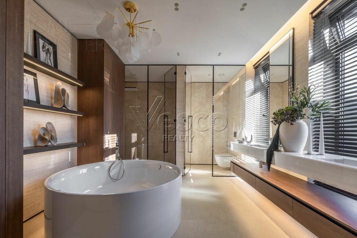 2-этажный коттедж 1 000 м² с отделкой