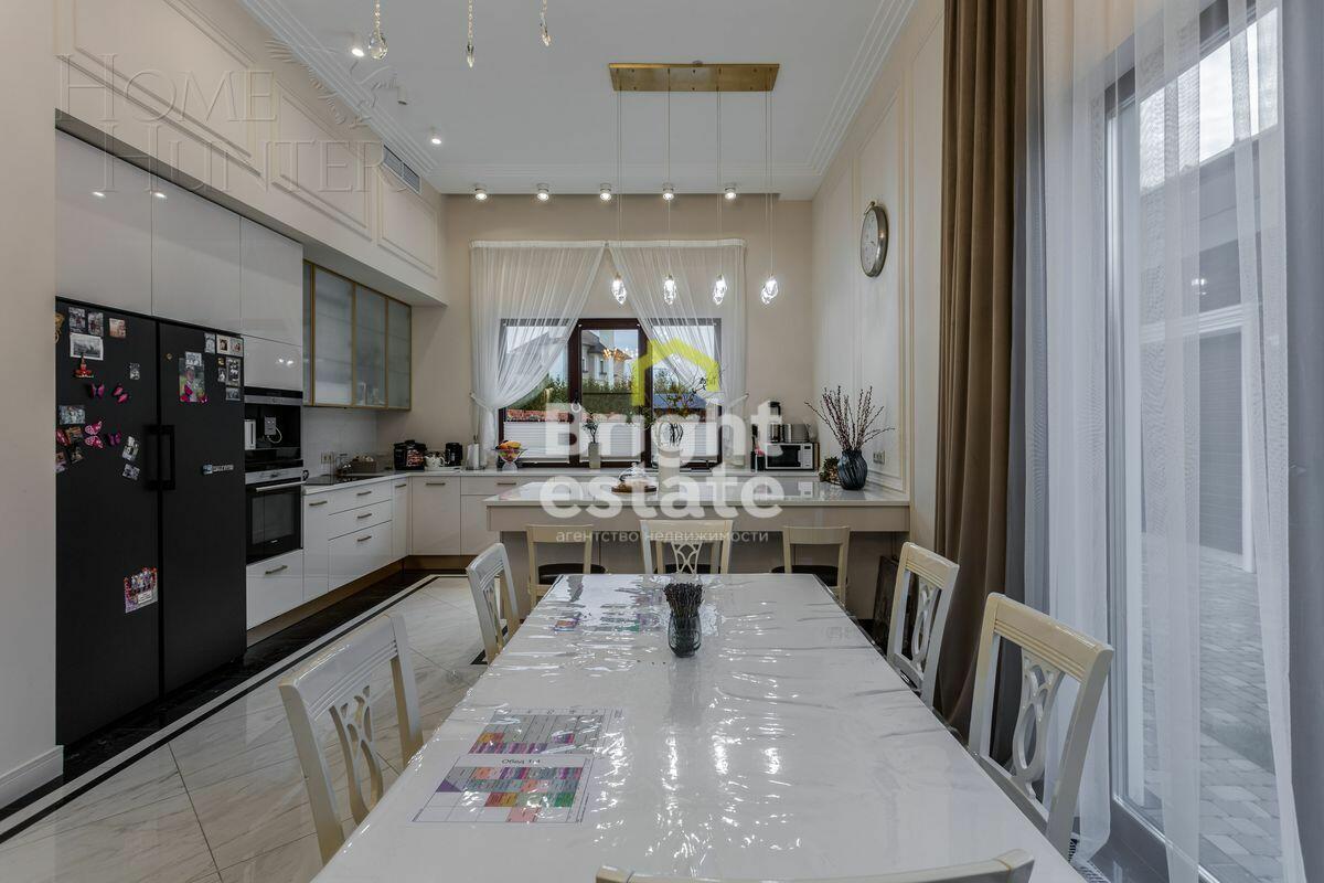 1-этажный коттедж 250 м² с отделкой