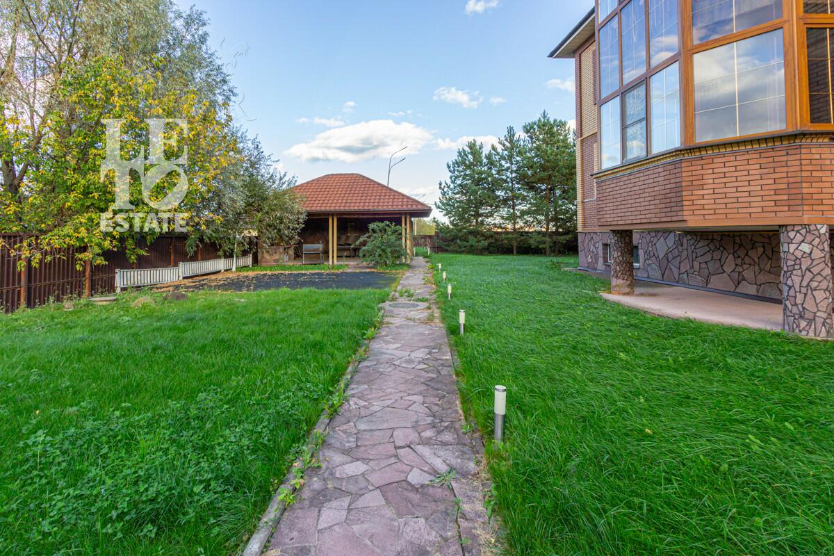 2-этажный коттедж 553.8 м² с отделкой