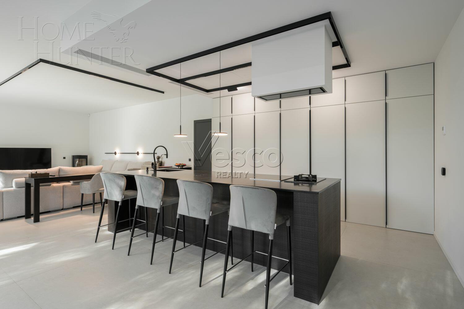 1-этажный коттедж 302 м² с отделкой