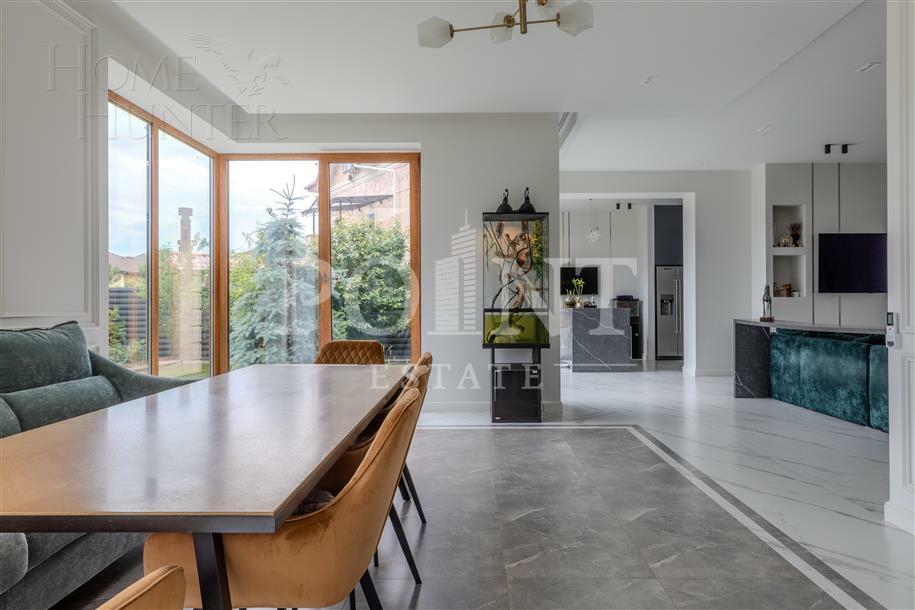 2-этажный коттедж 550 м² с отделкой