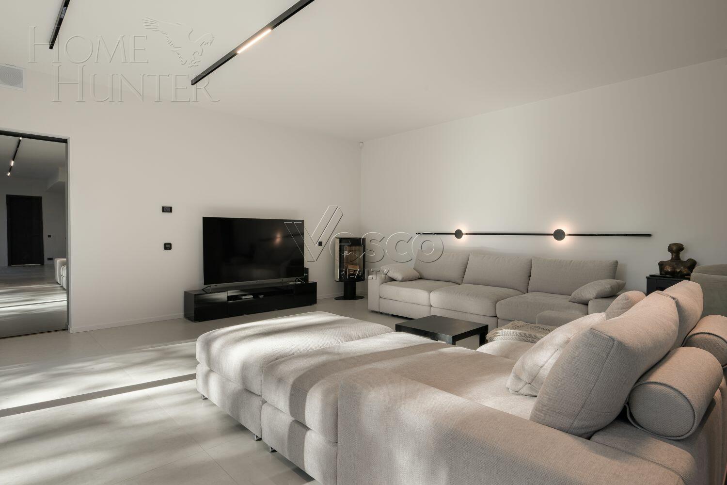 1-этажный коттедж 302 м² с отделкой