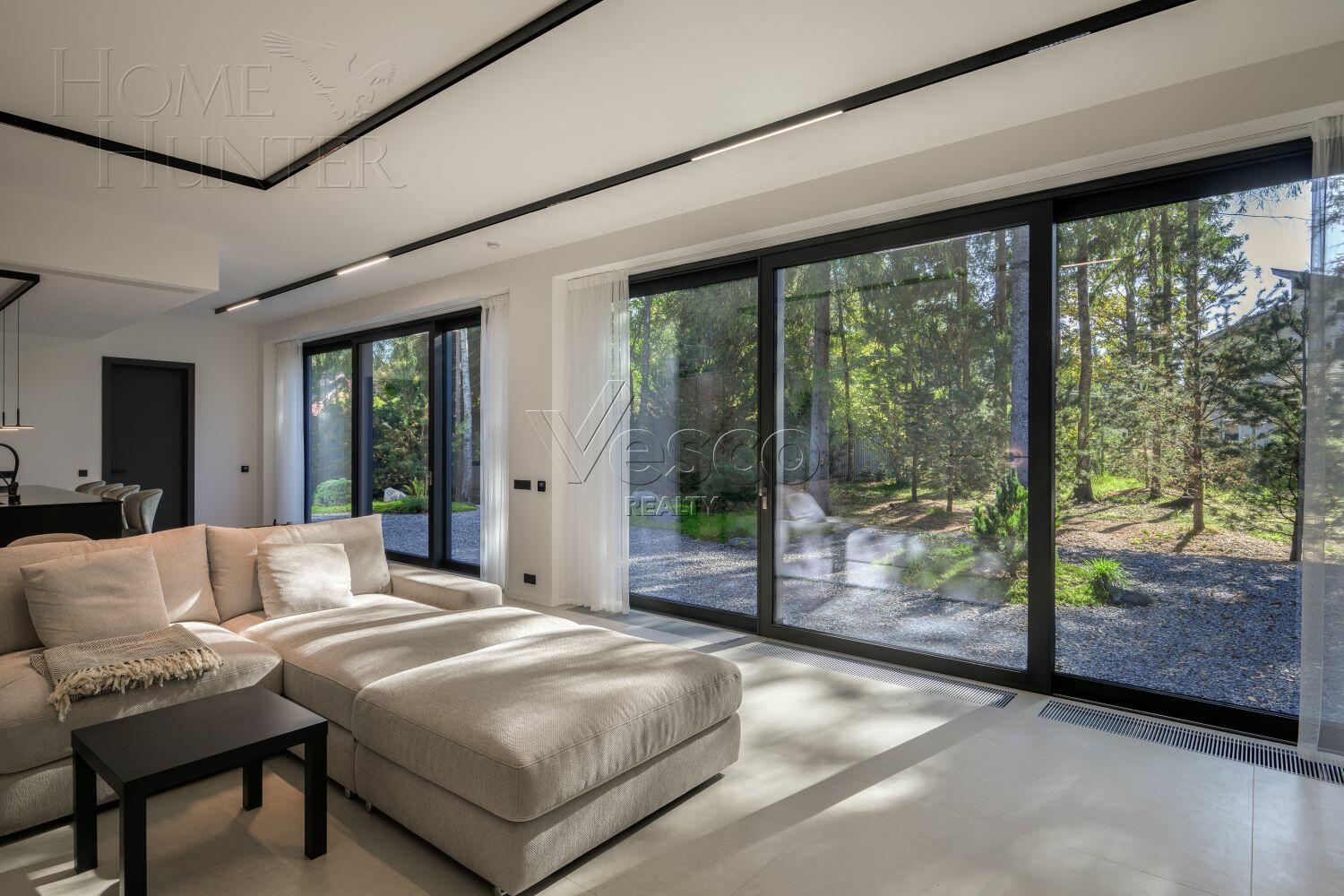 1-этажный коттедж 302 м² с отделкой