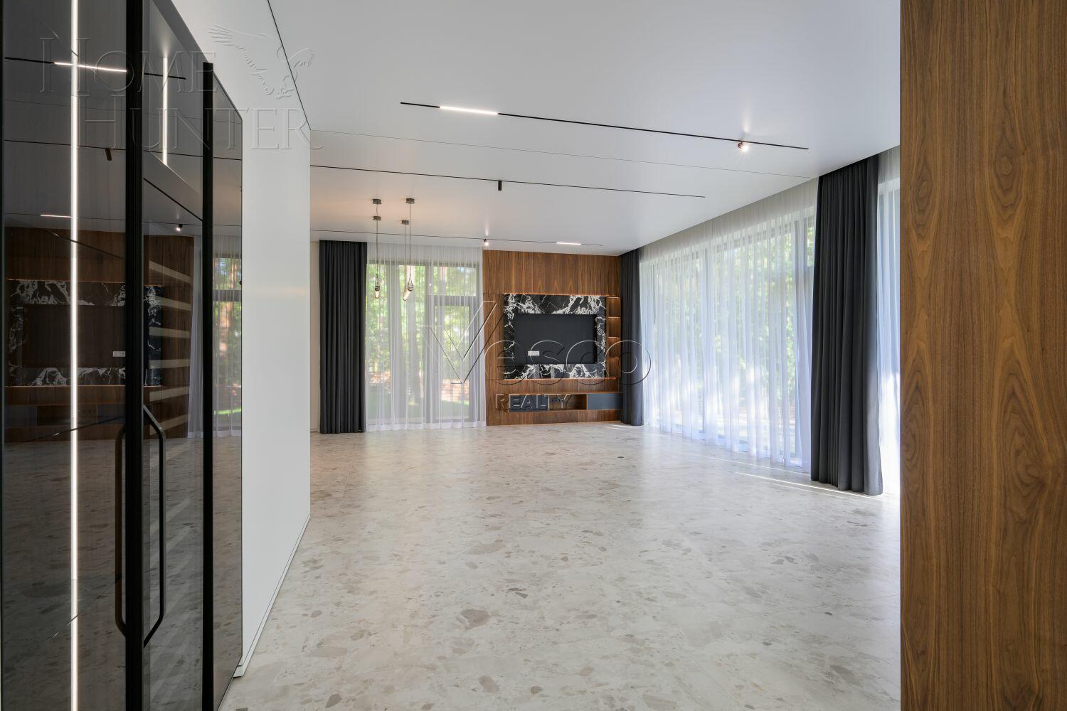 2-этажный коттедж 650 м² с отделкой