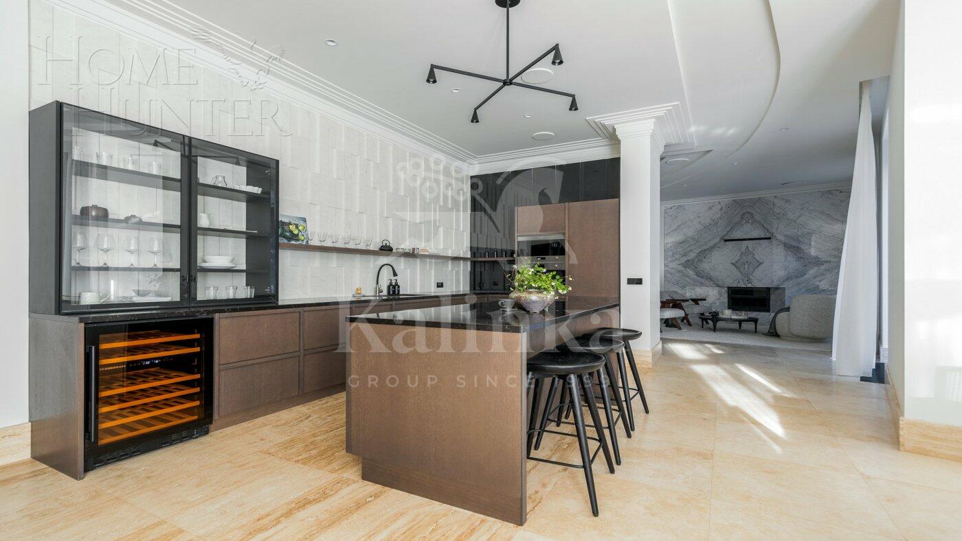 2-этажный коттедж 830 м² без отделки