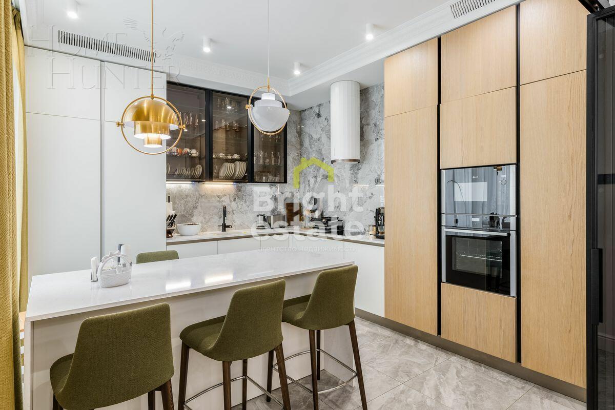 4-КОМН. КВАРТИРА С ОТДЕЛКОЙ 156 М² НА 3 ЭТАЖЕ