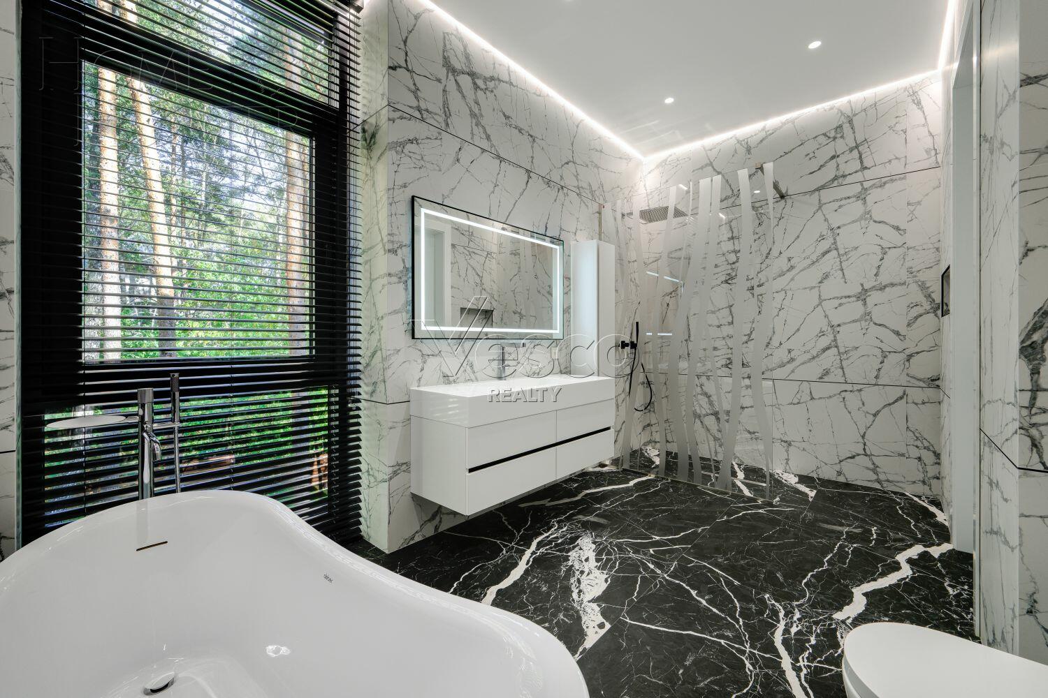 2-этажный коттедж 650 м² с отделкой