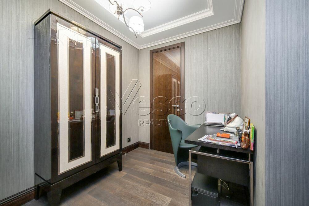 3-КОМН. КВАРТИРА С ОТДЕЛКОЙ 183.9 М² НА 3 ЭТАЖЕ