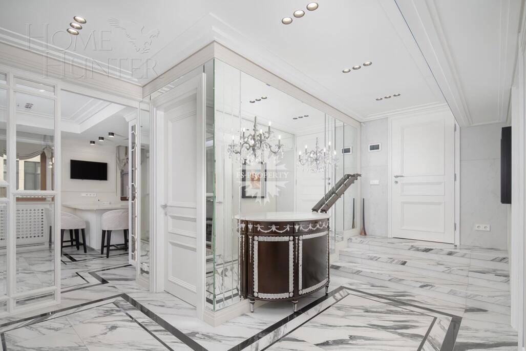 2-УРОВНЕВАЯ КВАРТИРА С ОТДЕЛКОЙ 250 М² НА 3 ЭТАЖЕ