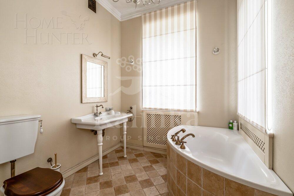 2-этажный коттедж 850 м² с отделкой