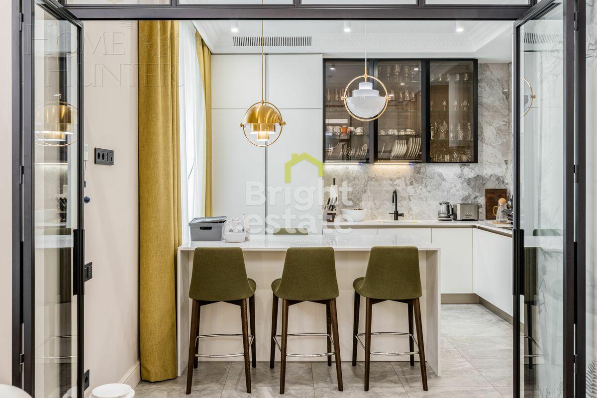 4-КОМН. КВАРТИРА С ОТДЕЛКОЙ 156 М² НА 3 ЭТАЖЕ