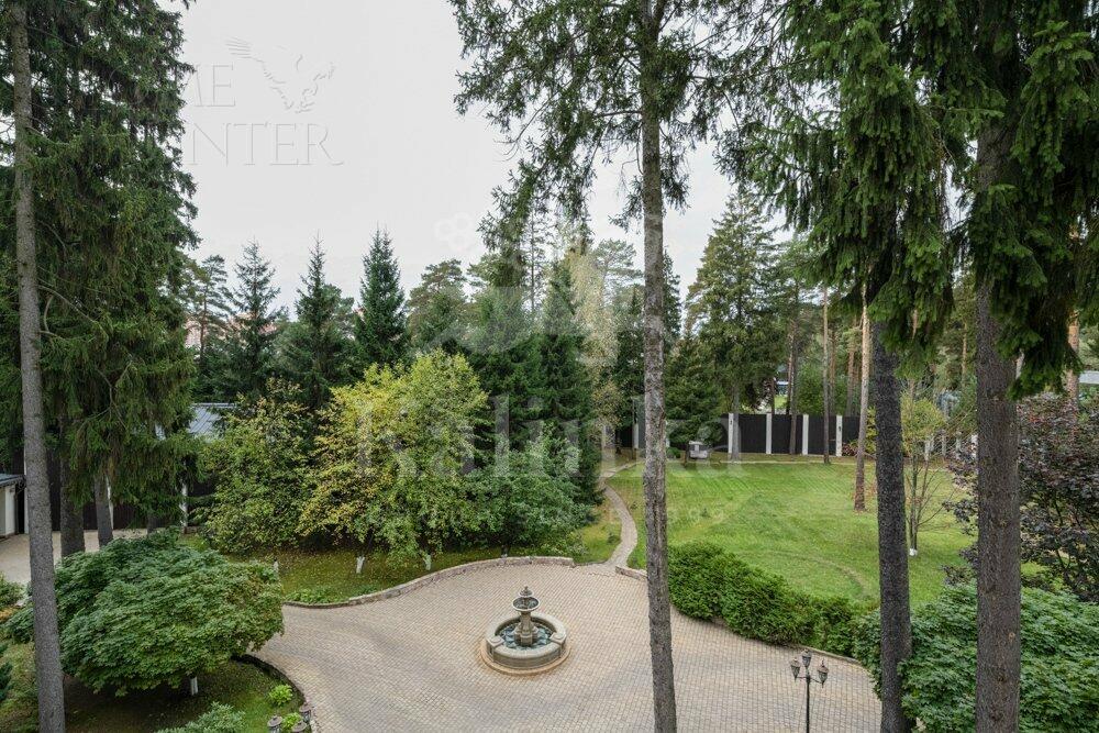 2-этажный коттедж 850 м² с отделкой