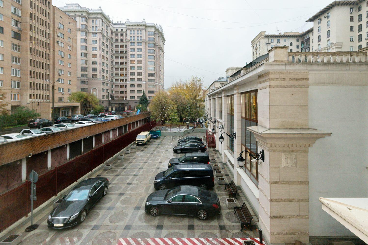 3-КОМН. КВАРТИРА С ОТДЕЛКОЙ 183.9 М² НА 3 ЭТАЖЕ