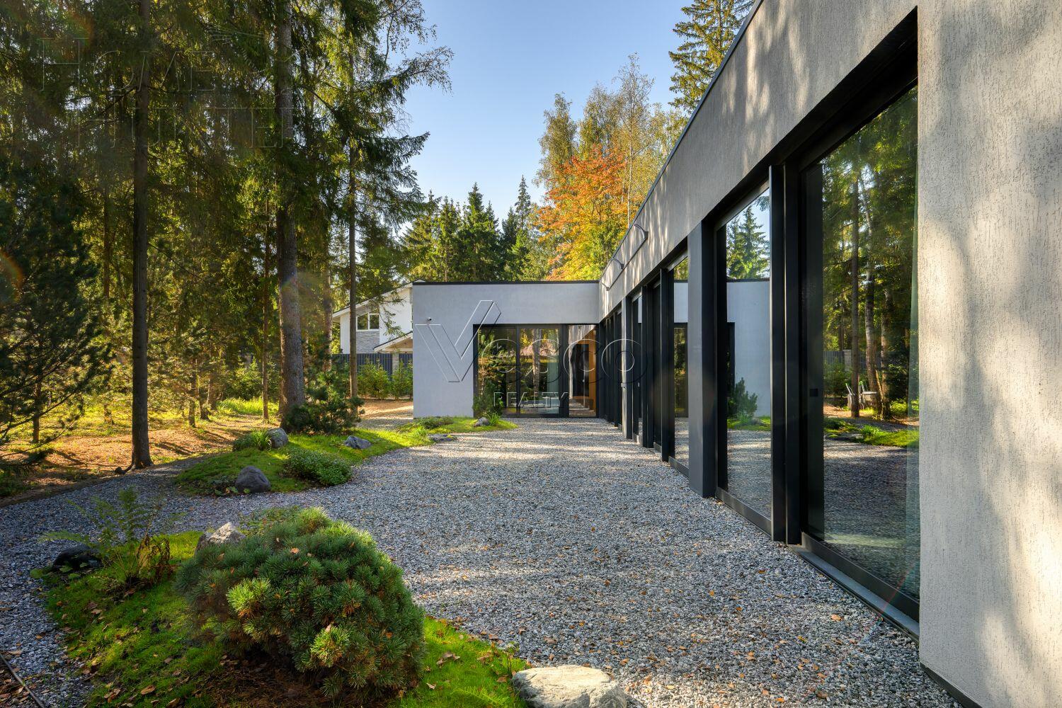 1-этажный коттедж 302 м² с отделкой