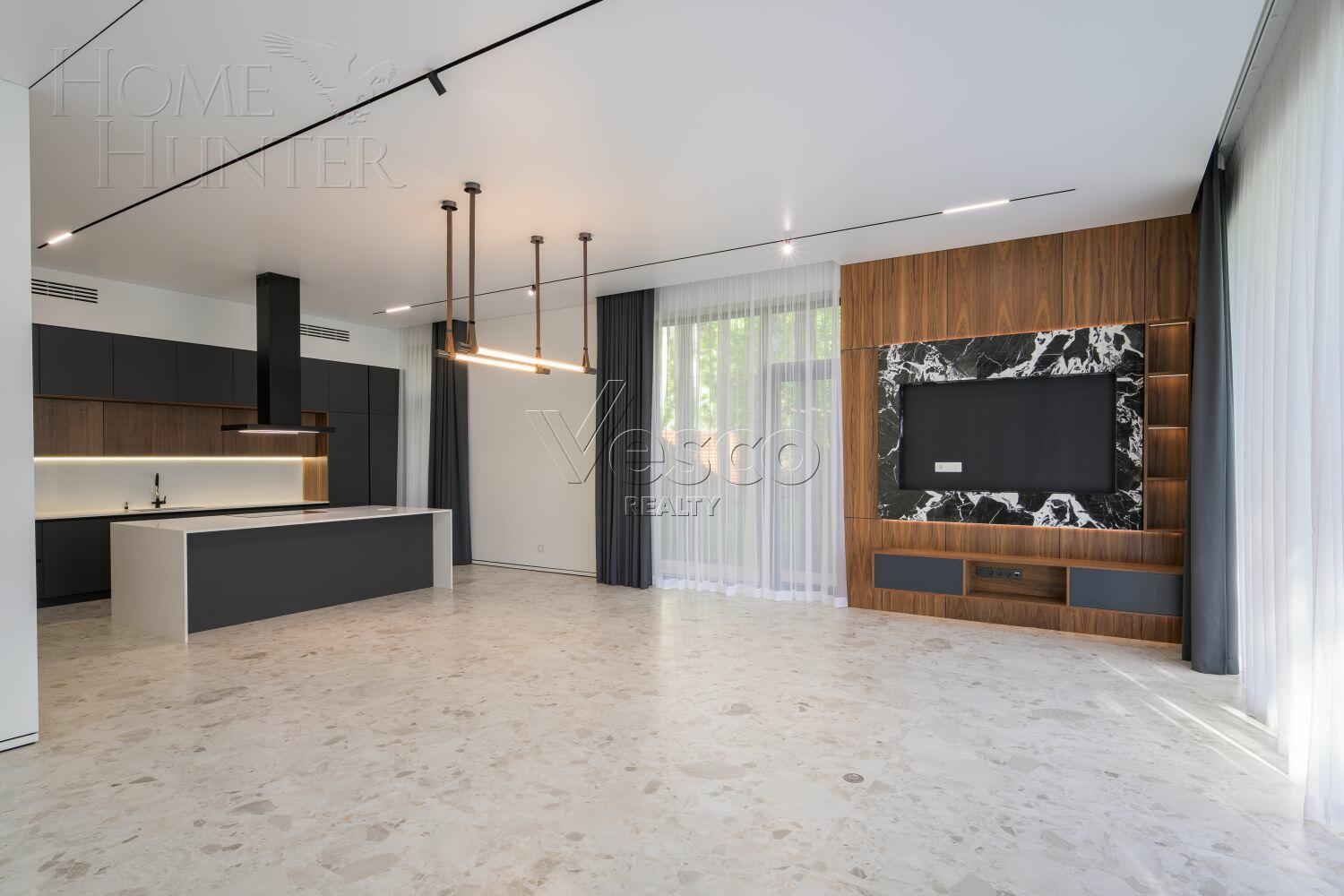 2-этажный коттедж 650 м² с отделкой