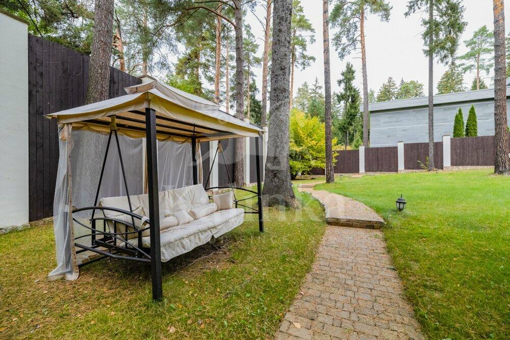 2-этажный коттедж 850 м² с отделкой