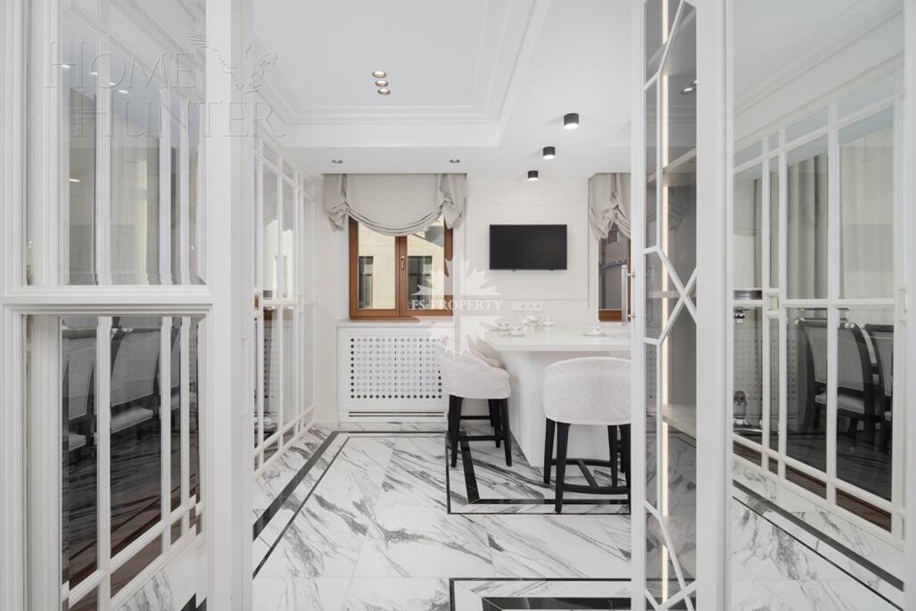 2-УРОВНЕВАЯ КВАРТИРА С ОТДЕЛКОЙ 250 М² НА 3 ЭТАЖЕ