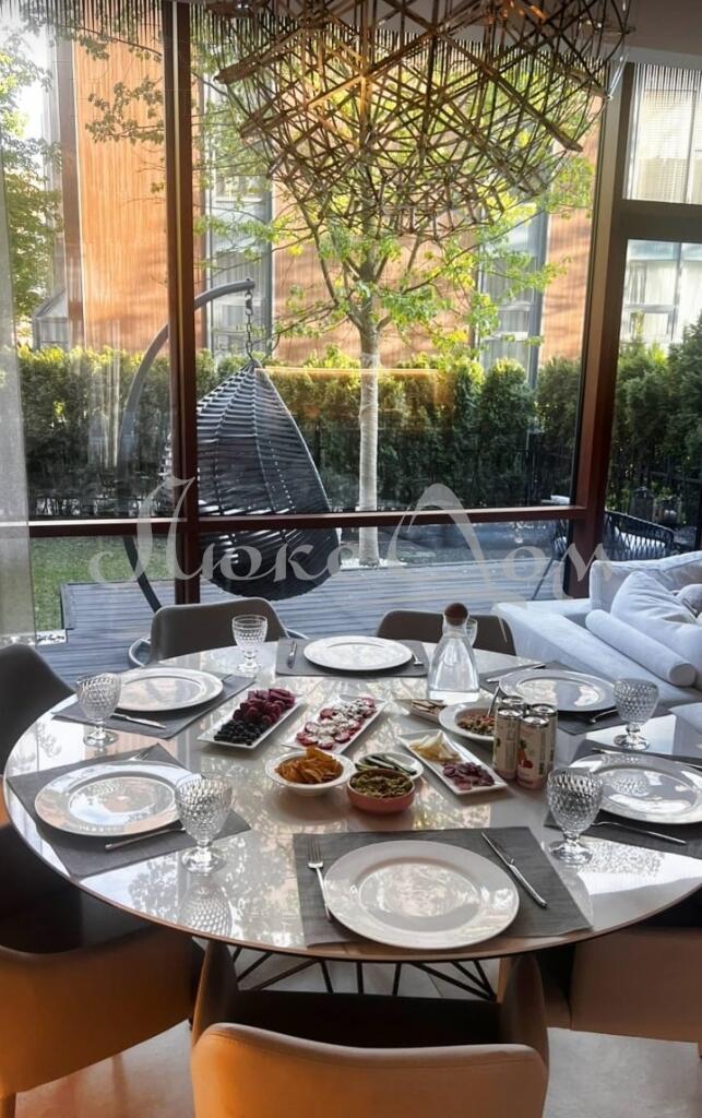 3-КОМН. КВАРТИРА С ОТДЕЛКОЙ 119 М² НА 1 ЭТАЖЕ