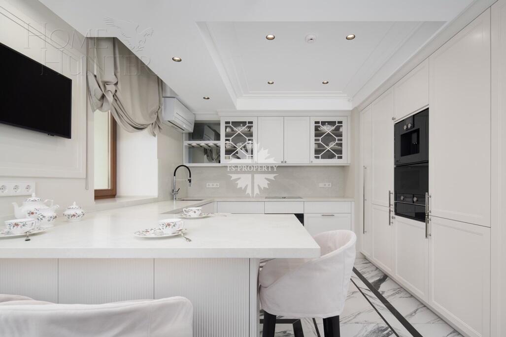 2-УРОВНЕВАЯ КВАРТИРА С ОТДЕЛКОЙ 250 М² НА 3 ЭТАЖЕ