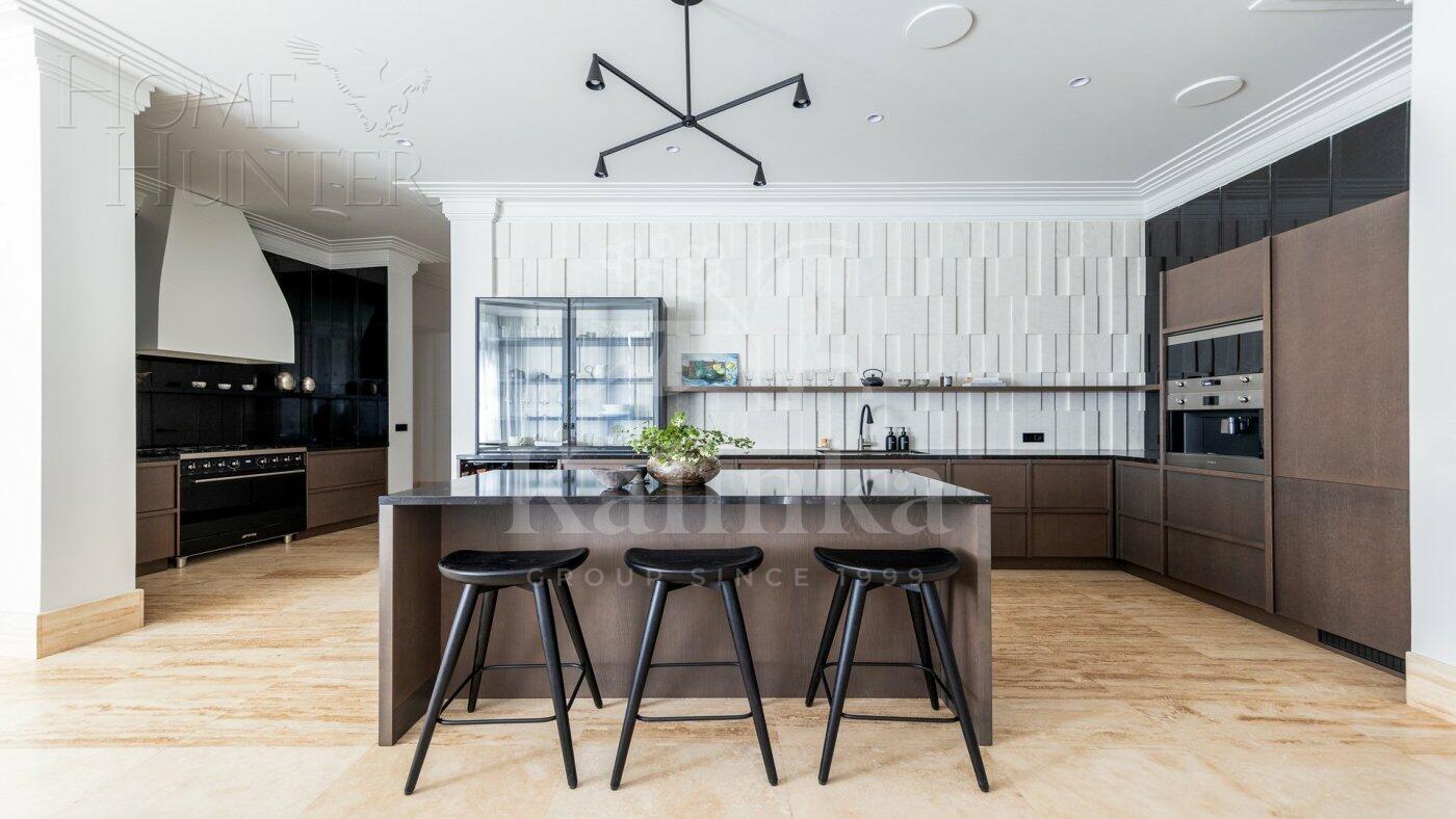 2-этажный коттедж 830 м² без отделки