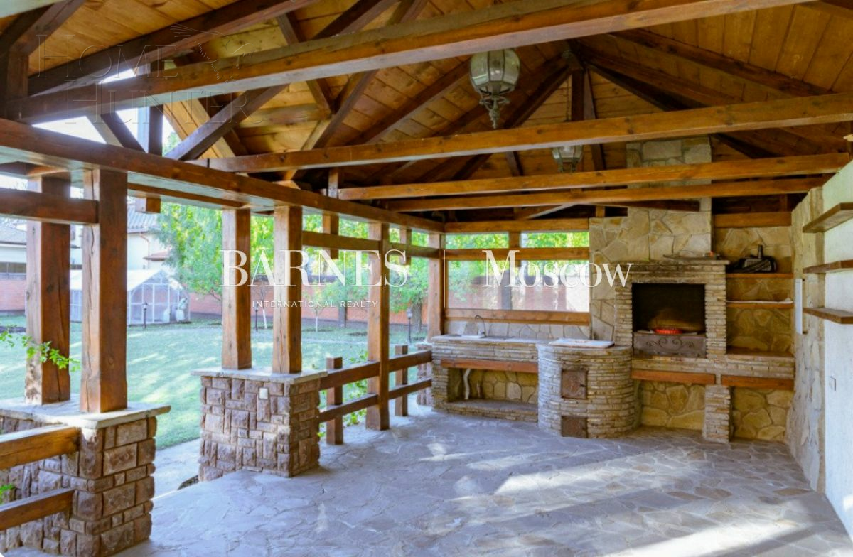 2-этажный коттедж 720 м² с отделкой