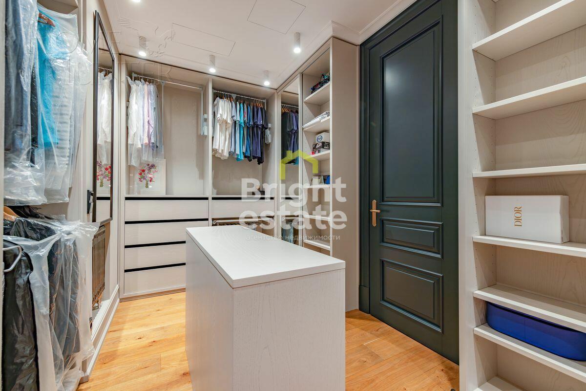 5-КОМН. КВАРТИРА С ОТДЕЛКОЙ 249 М² НА 4 ЭТАЖЕ