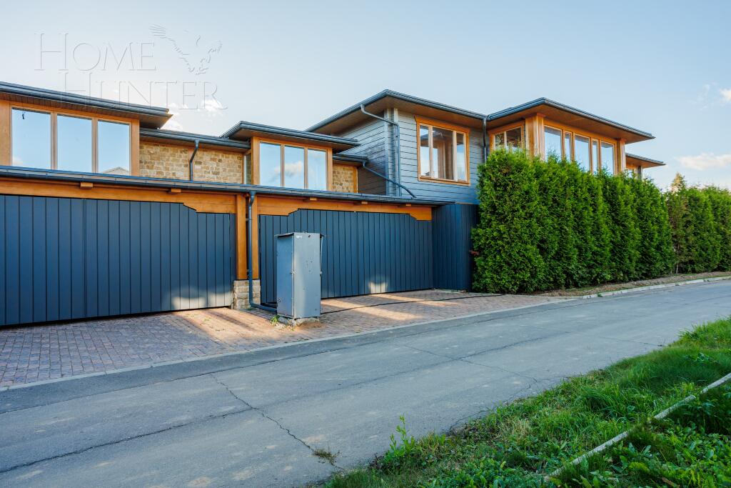 2-этажный коттедж 1 250 м² с отделкой