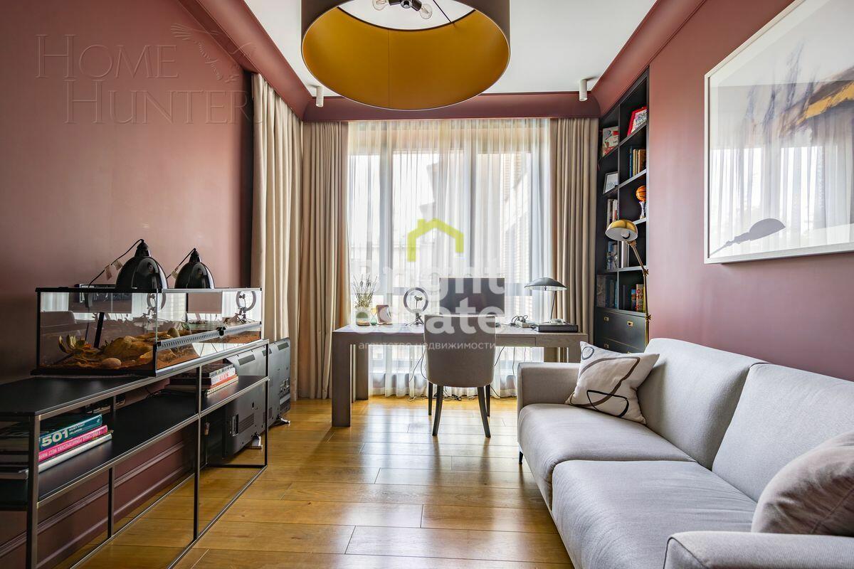 5-КОМН. КВАРТИРА С ОТДЕЛКОЙ 249 М² НА 4 ЭТАЖЕ