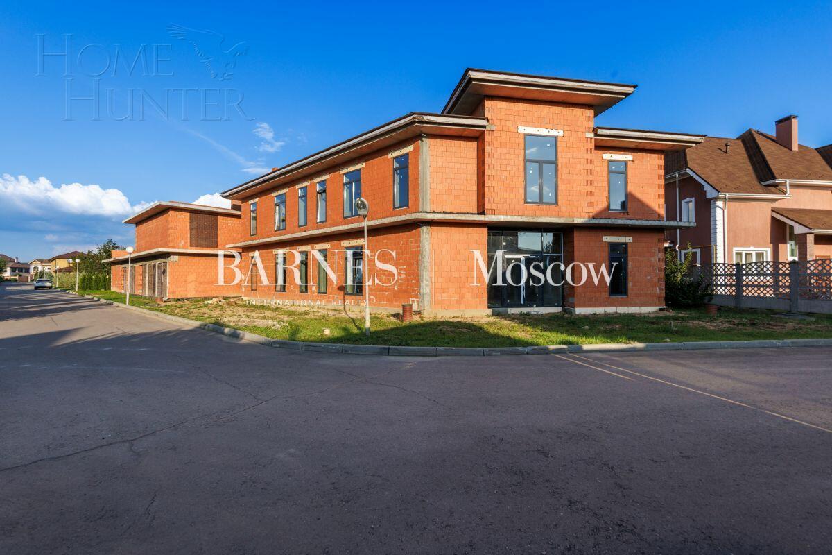 2-этажный коттедж 800 м² без отделки