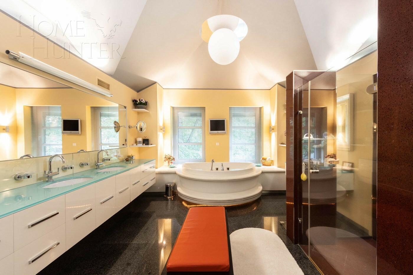 2-этажный коттедж 438 м² с отделкой