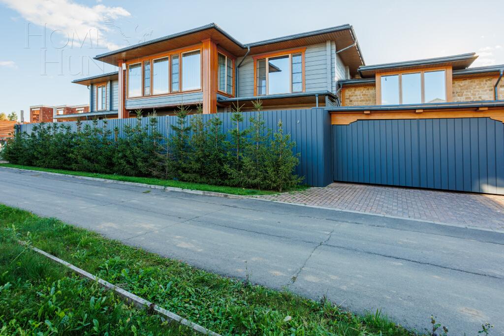 2-этажный коттедж 1 250 м² с отделкой