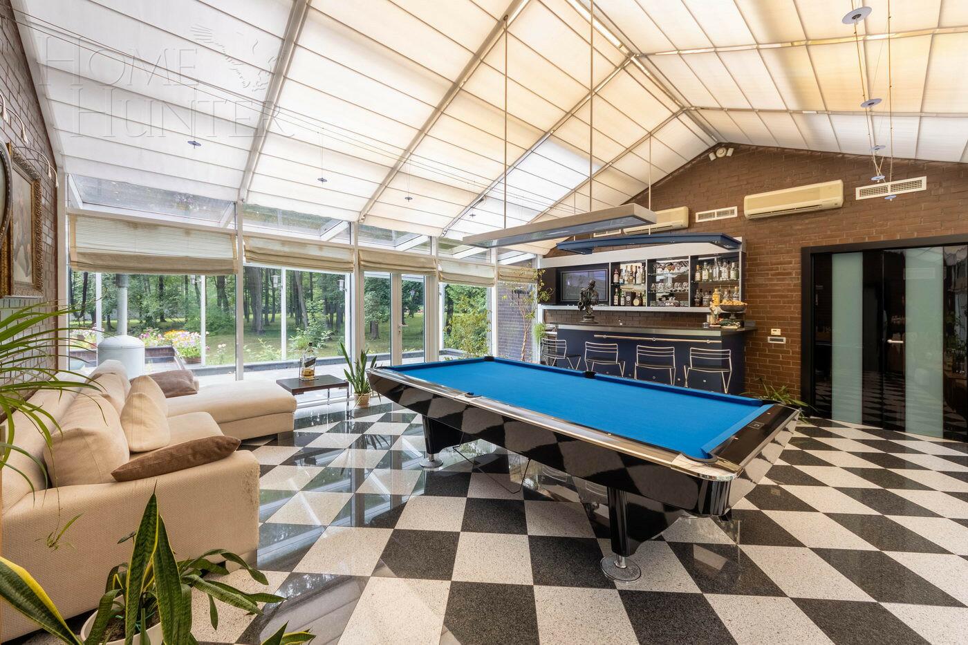 2-этажный коттедж 438 м² с отделкой