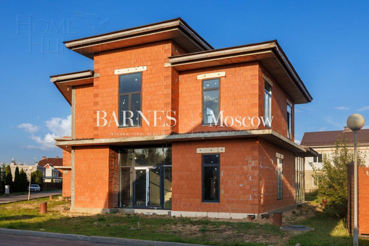 2-этажный коттедж 800 м² без отделки