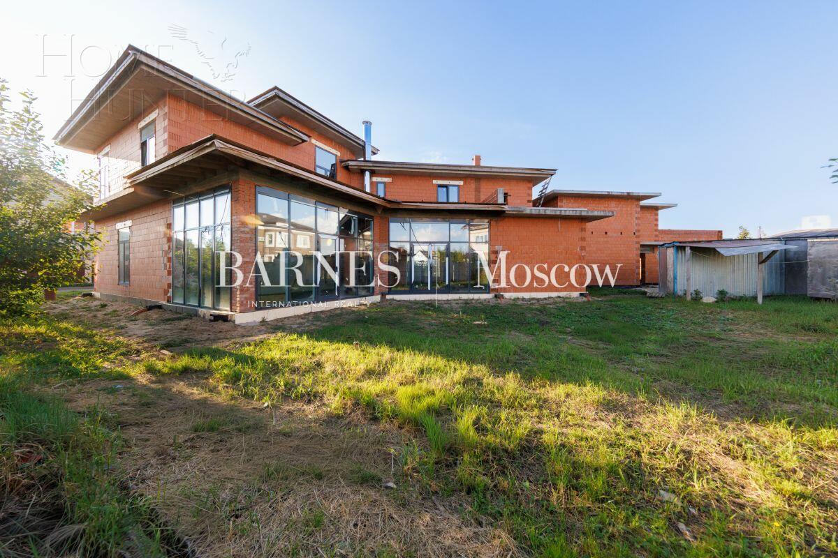 2-этажный коттедж 800 м² без отделки