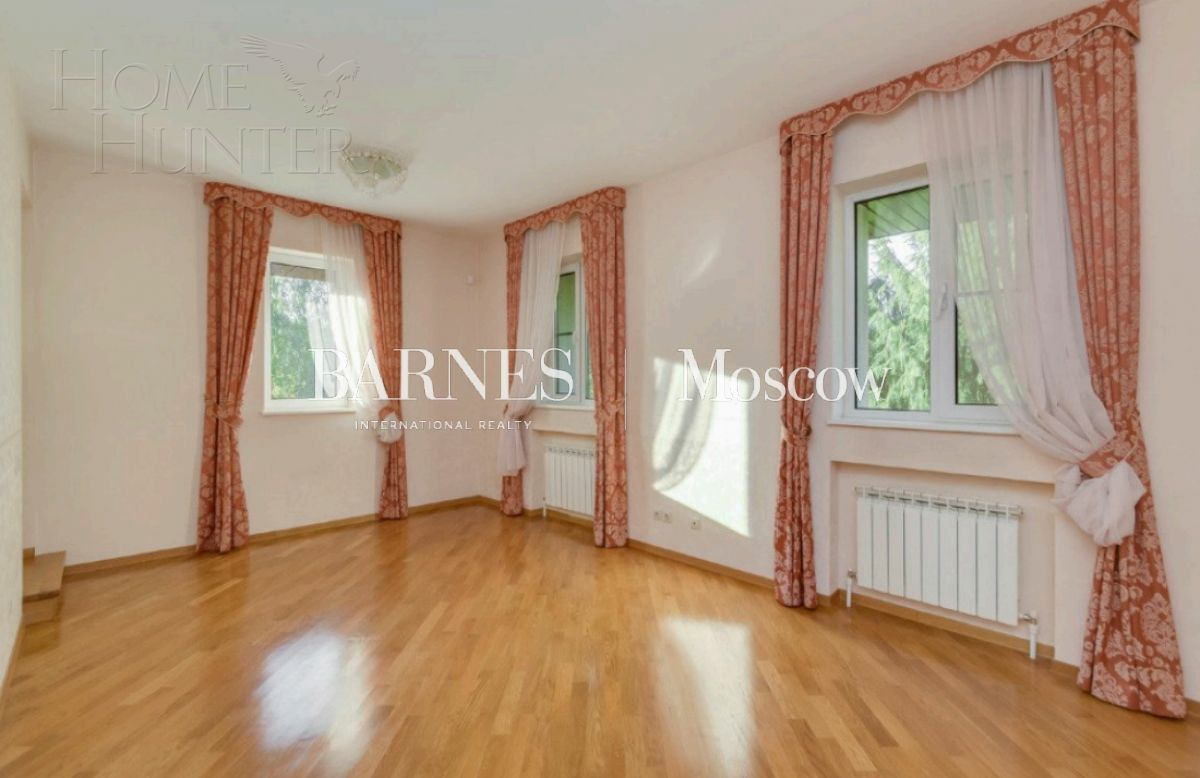 2-этажный коттедж 720 м² с отделкой