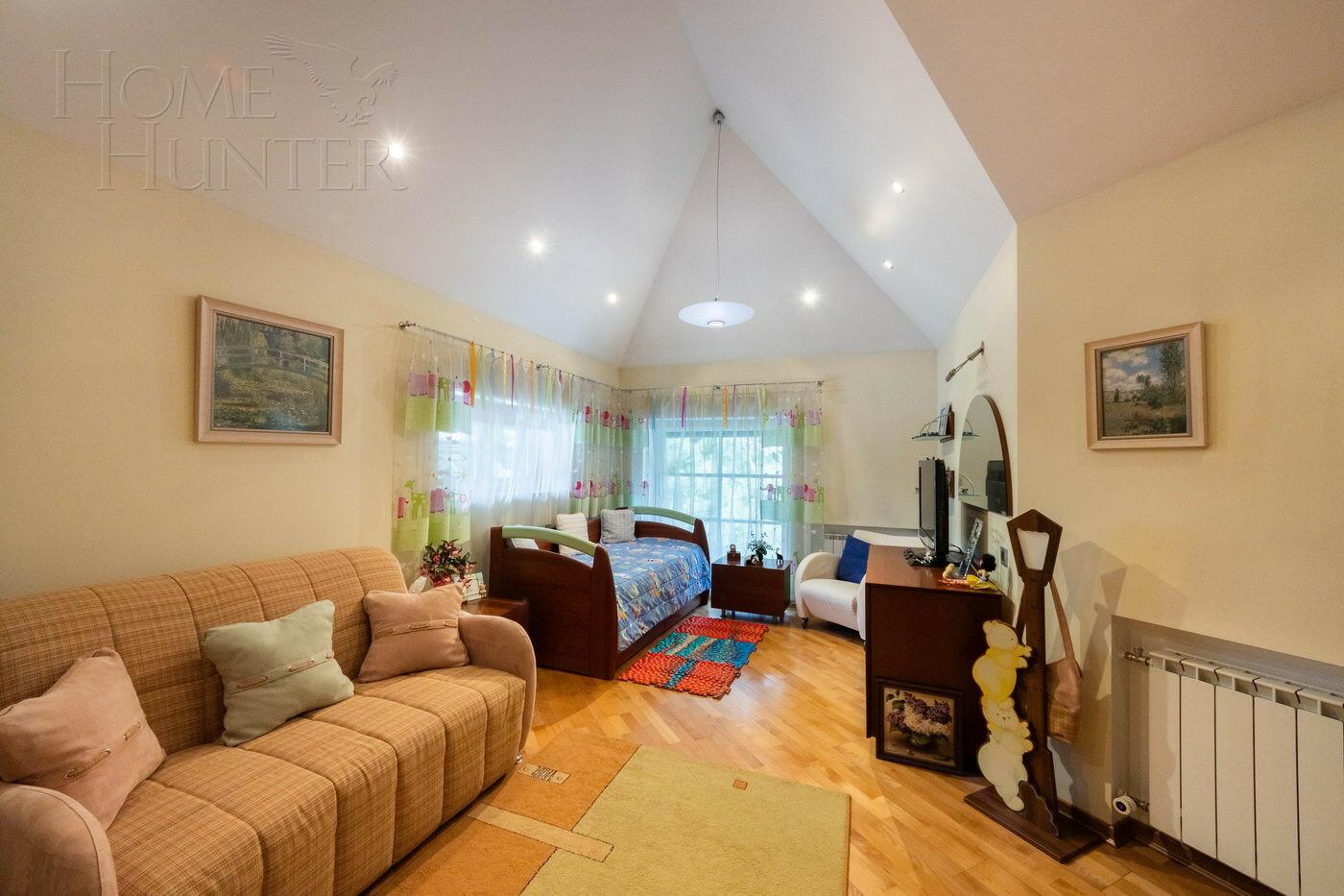 2-этажный коттедж 438 м² с отделкой