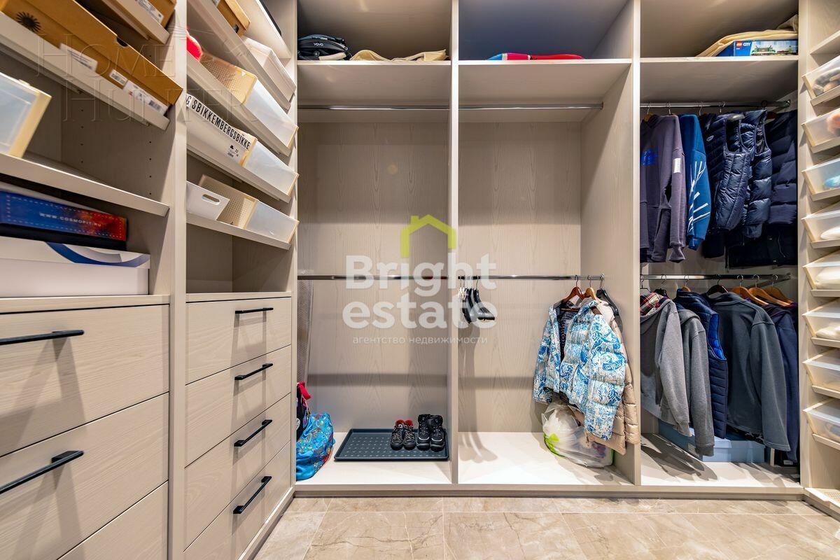 5-КОМН. КВАРТИРА С ОТДЕЛКОЙ 249 М² НА 4 ЭТАЖЕ