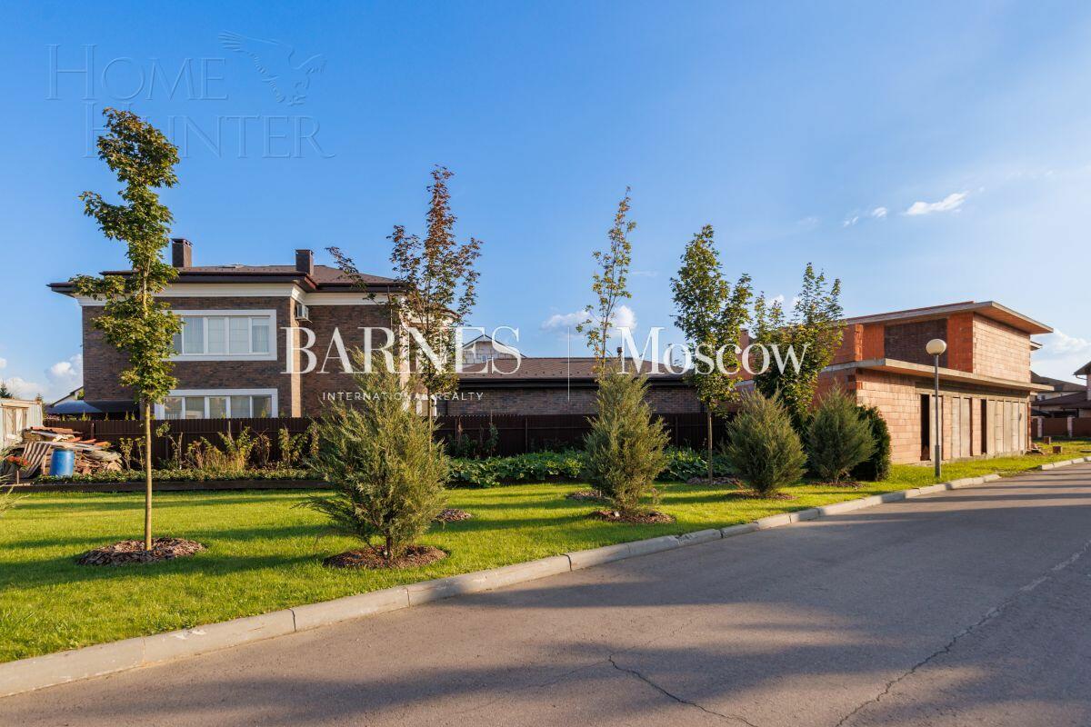 2-этажный коттедж 800 м² без отделки