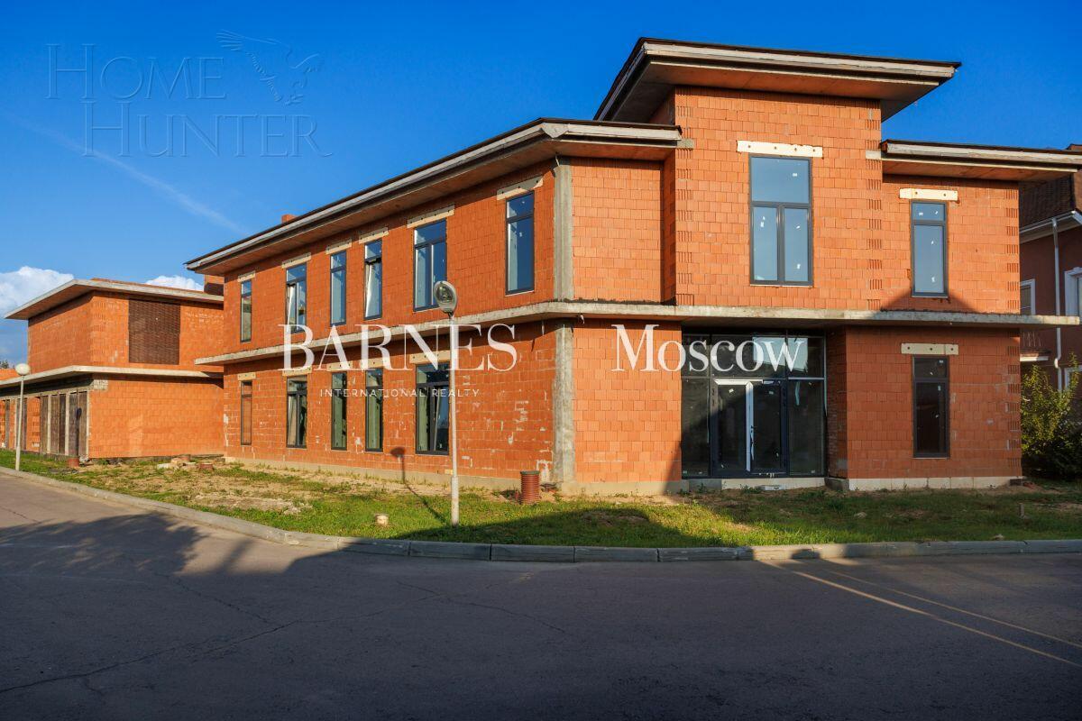 2-этажный коттедж 800 м² без отделки