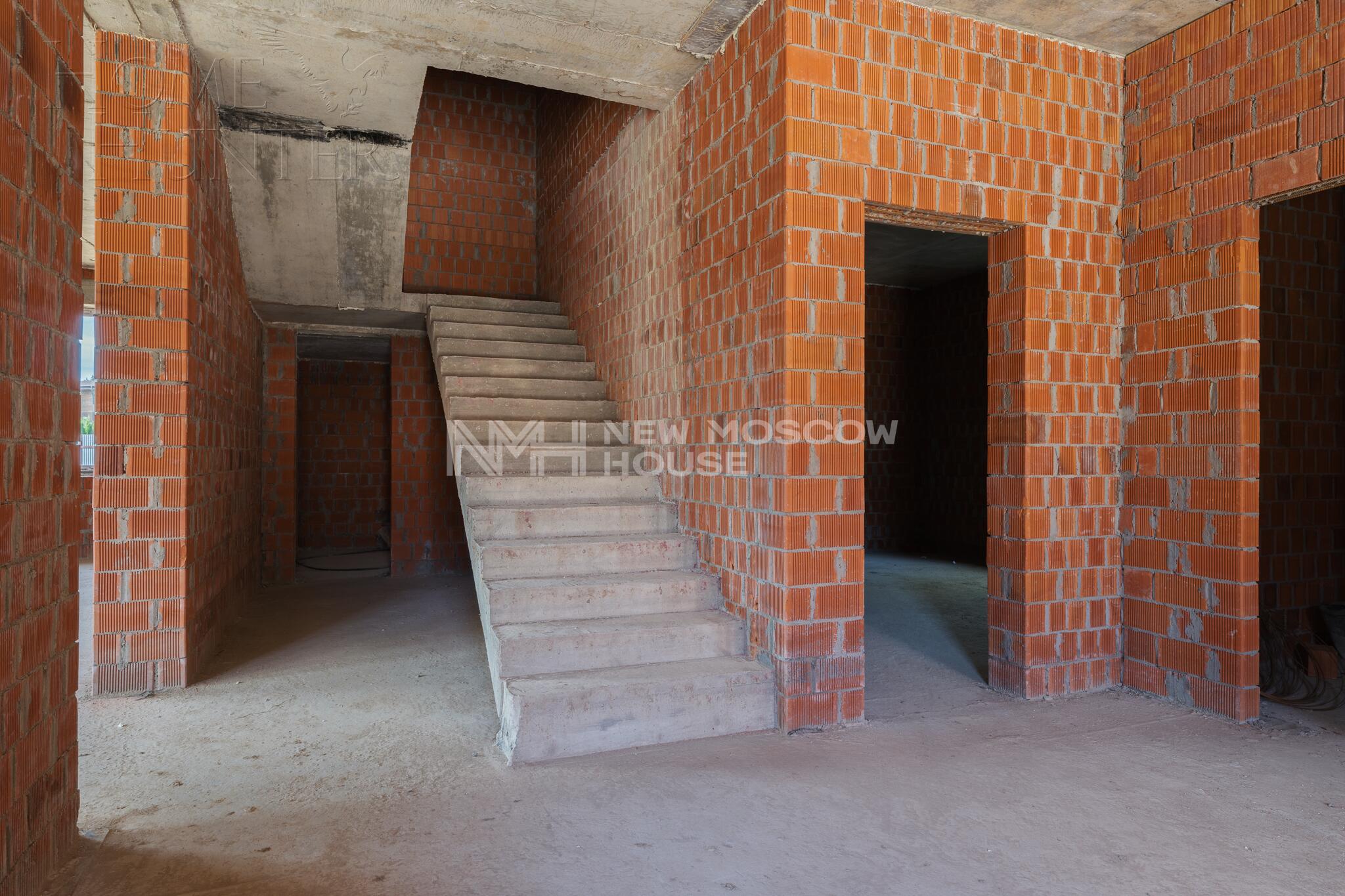 2-этажный коттедж 380 м² без отделки