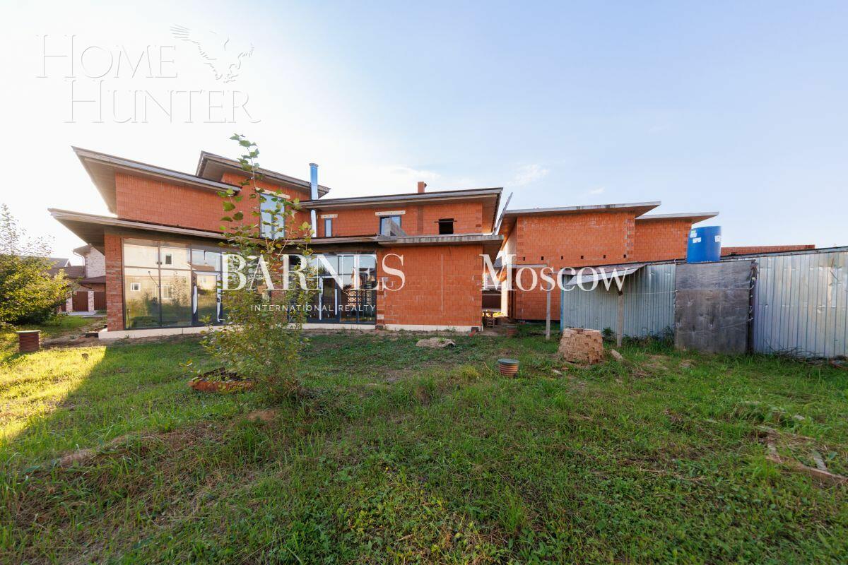 2-этажный коттедж 800 м² без отделки