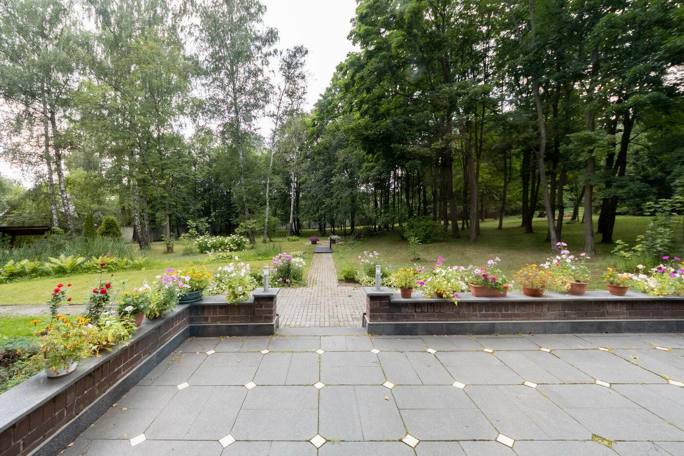 2-этажный коттедж 438 м² с отделкой