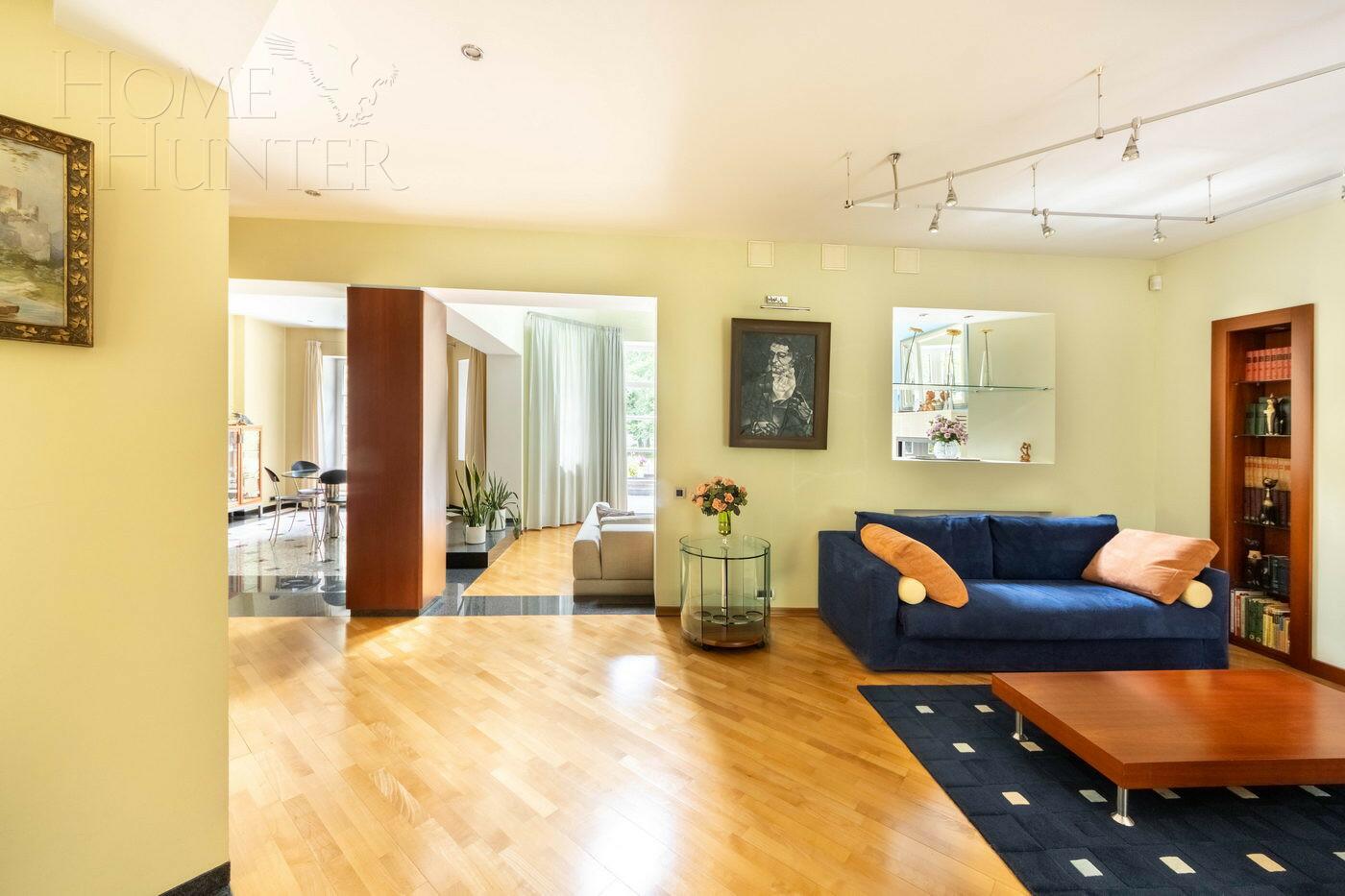 2-этажный коттедж 438 м² с отделкой