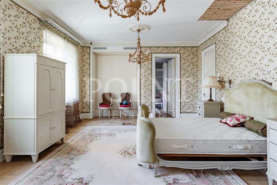 6-КОМН. КВАРТИРА С ОТДЕЛКОЙ 323.5 М² НА 3 ЭТАЖЕ