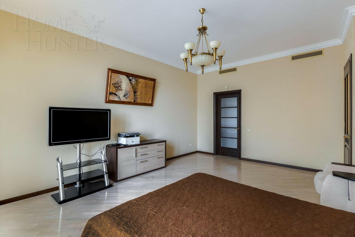 3-КОМН. КВАРТИРА С ОТДЕЛКОЙ 146.5 М² НА 4 ЭТАЖЕ