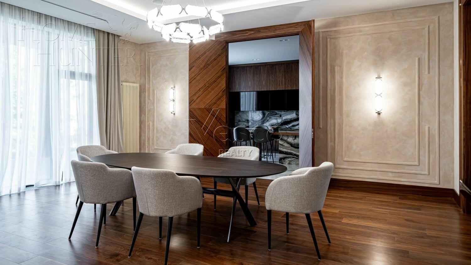 2-этажный коттедж 942 м² с отделкой