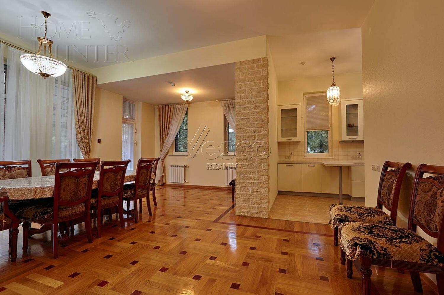 2-этажный коттедж 720 м² с отделкой