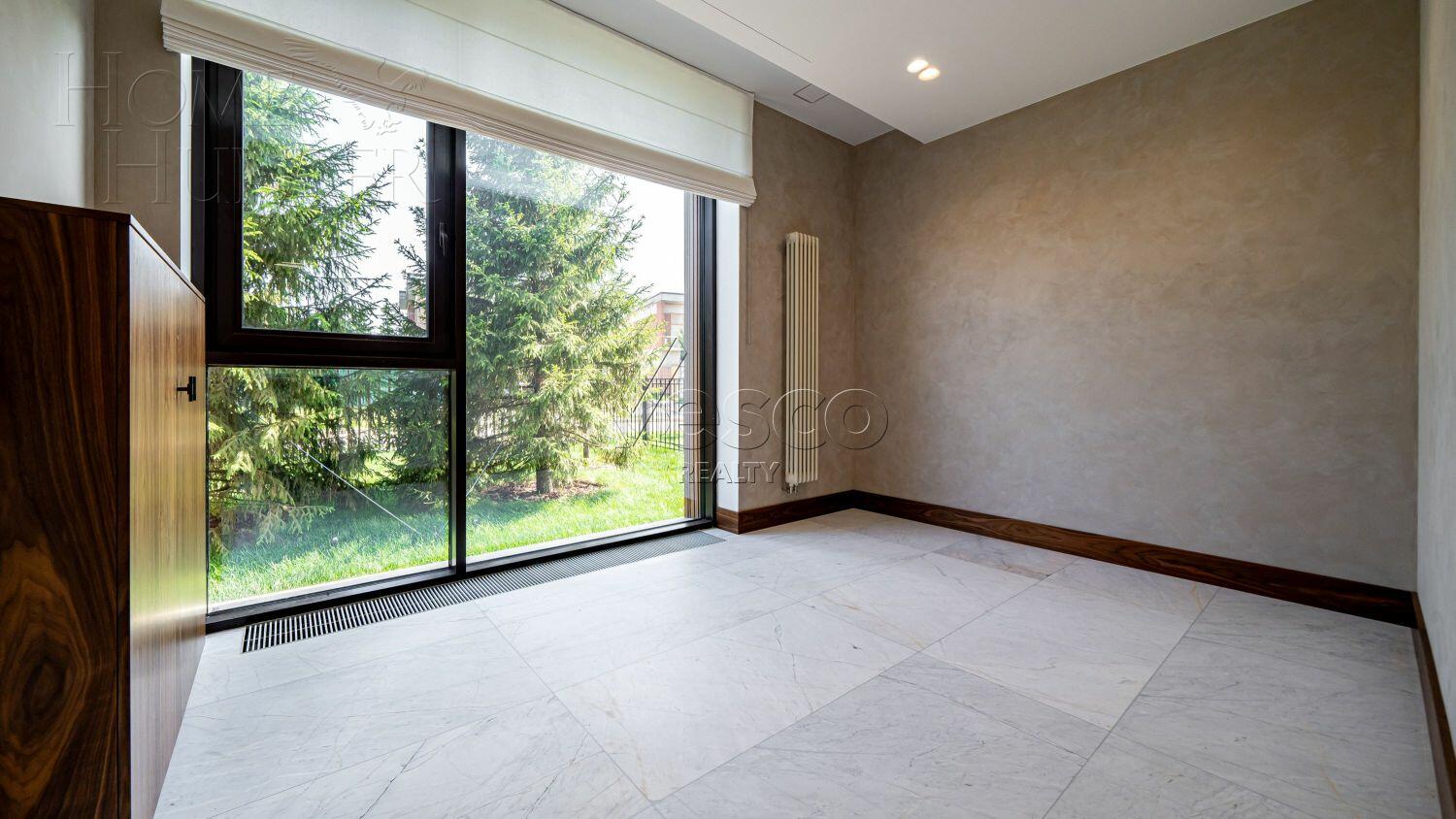 2-этажный коттедж 942 м² с отделкой